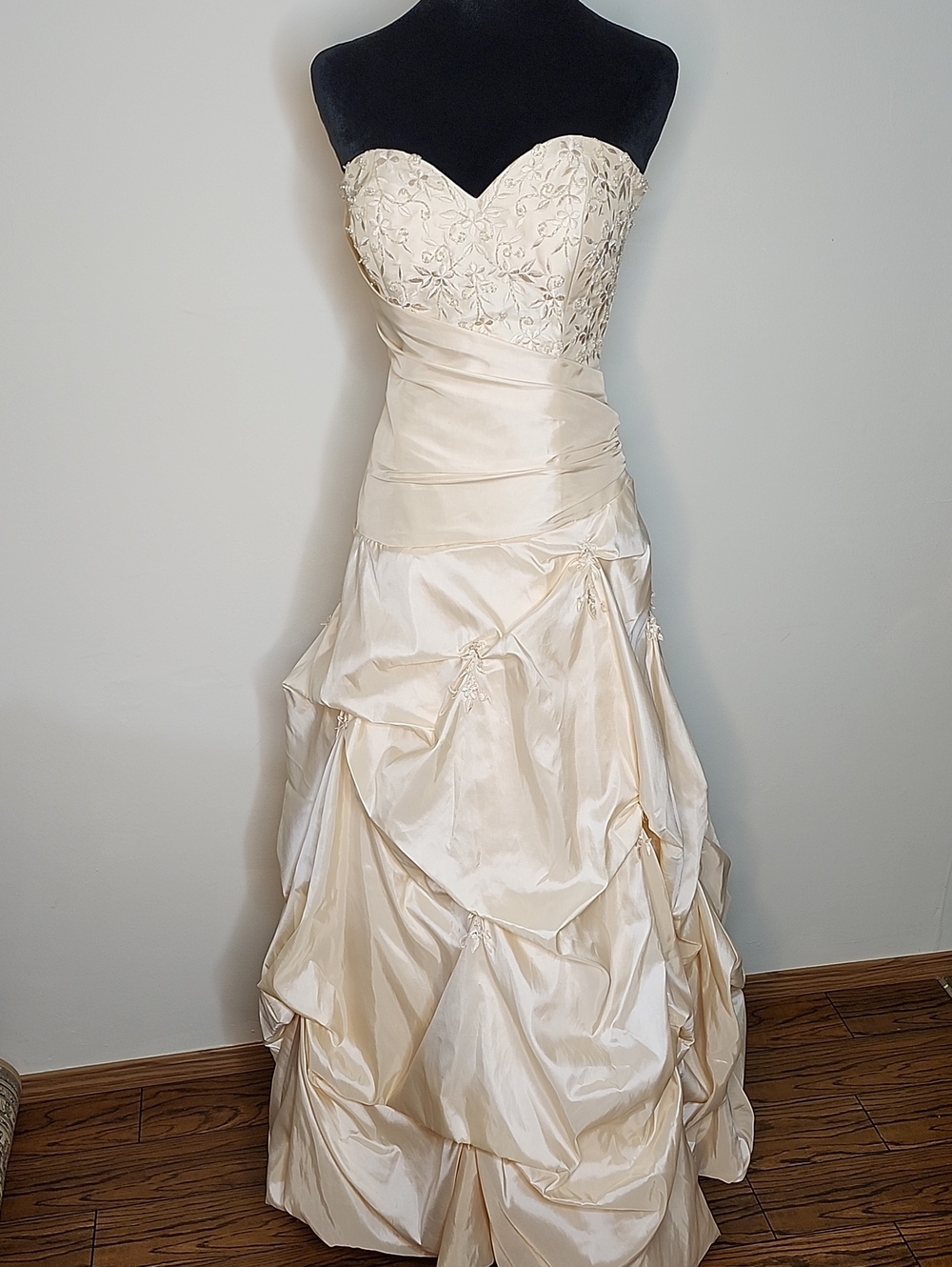 Marina by Marina Bresler Ivory Bridal Gown Beaded Strapless Pickup Skirt 8